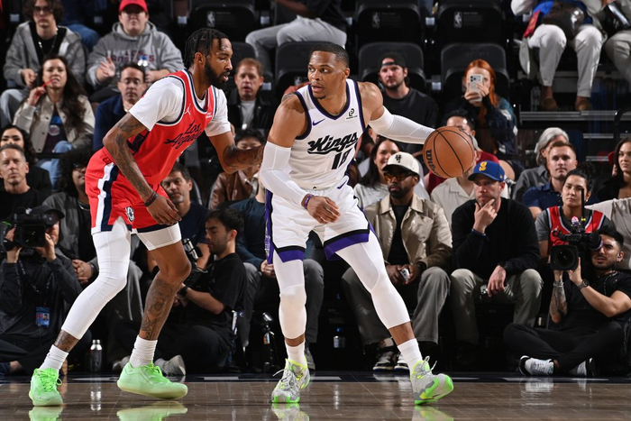 东契奇追平历史三双纪录，詹姆斯刷新41岁后数据