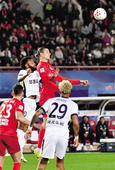 中超第三轮三连胜破灭 新势力崛起搅动格局