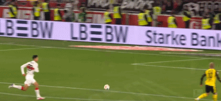 多特蒙德补时连入两球逆转斯图加特 战术部署玄