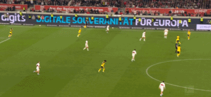 多特蒙德补时连入两球逆转斯图加特 战术部署玄